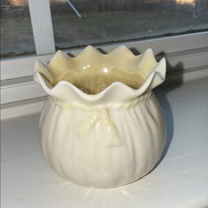 Belleek Porcelain Pot of Gold Vase / Dish Cinched Bag with Rope Design
